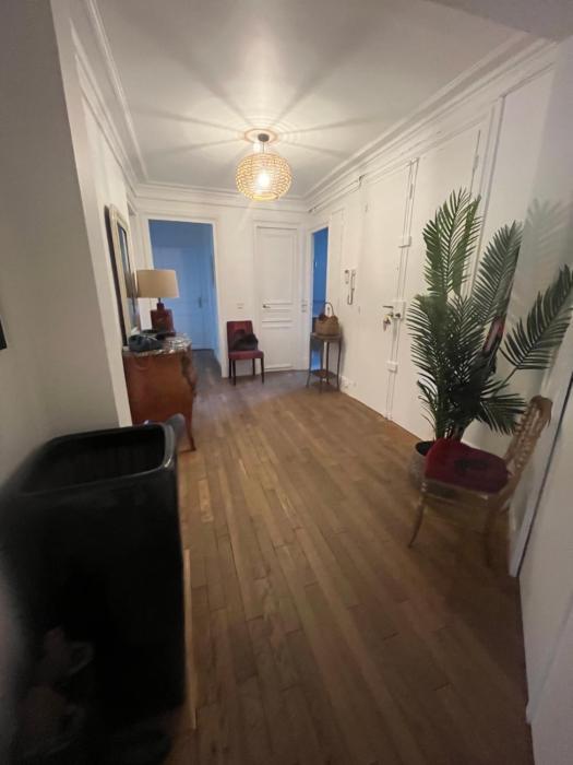 Eiffel Tower 4P apartment - Passy - quiet -