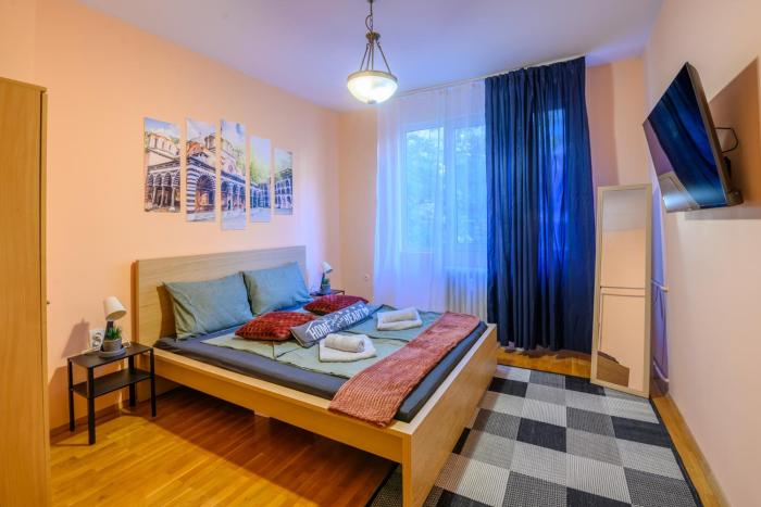 Cozy Central Apartment By NDK and Vitosha Blvd with Free secured parking and two terraces