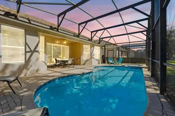 Disney Family Escape - Stunning 5-Bed Villa with Private Pool