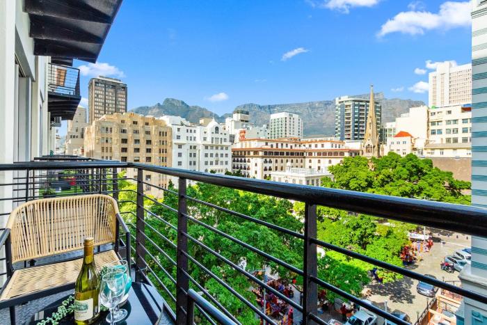 Greenmarket Place 503