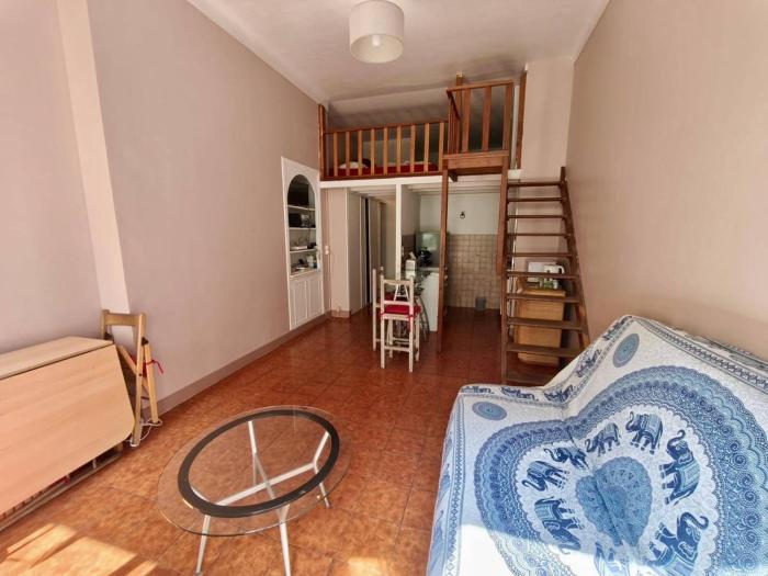 Cannes Suquet proche plage Palais des congrès - 2P + Mezzanine