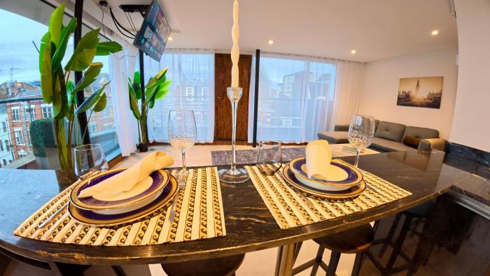3-bed Charming Soho Penthouse 5min to Oxford Circus Sleep 6