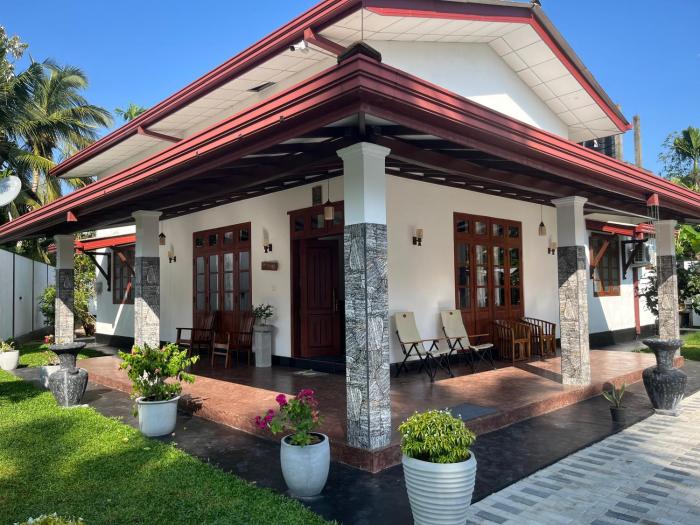 Villa J-95