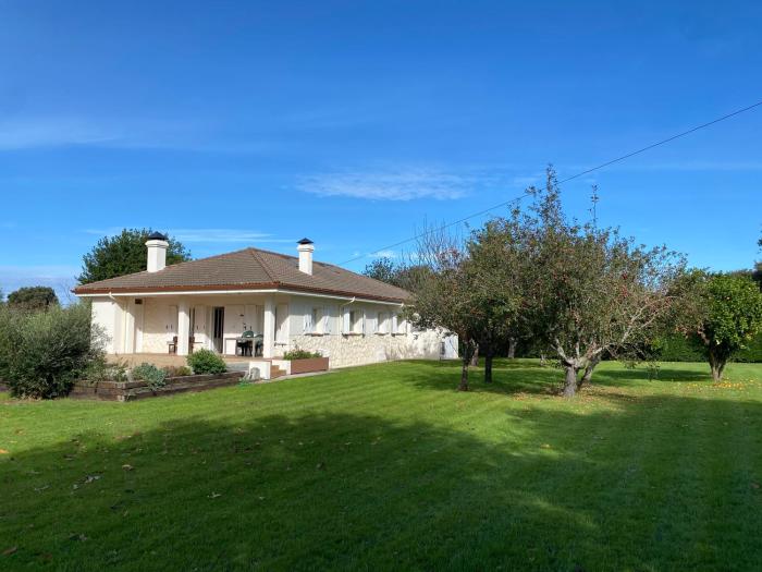 CASA La Dama Blanca a menos de 4km de SOMO