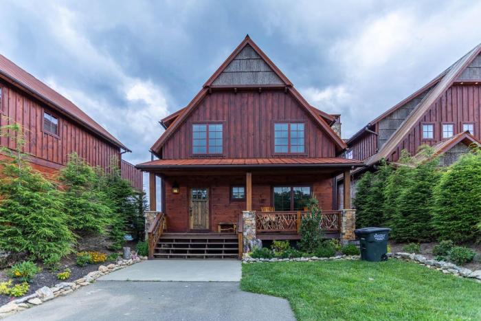 Sunrise Lodge at Eagles Nest