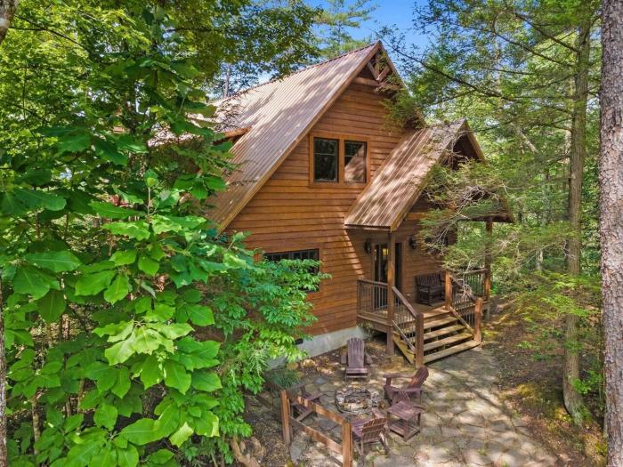 Hot Tub & WiFi - Sky Pointe - LUX cabin in RRG KY