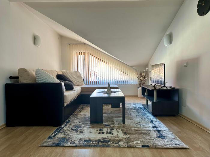 Alpine Apartment Home2Host