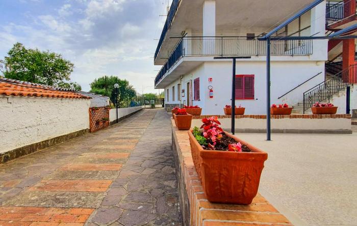 Awesome Apartment In Casal Velino With Wifi