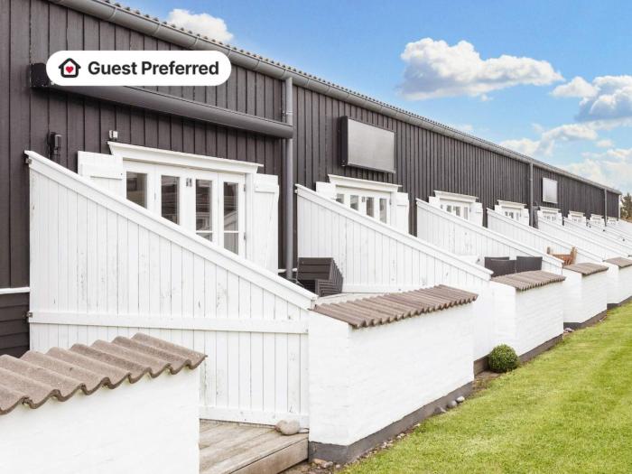 6 person holiday home in Vestervig-By Traum