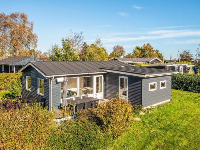 6 person holiday home in Hejls-By Traum