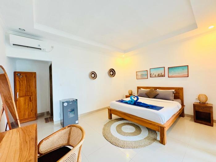 spacious bedroom close to Canggu beach