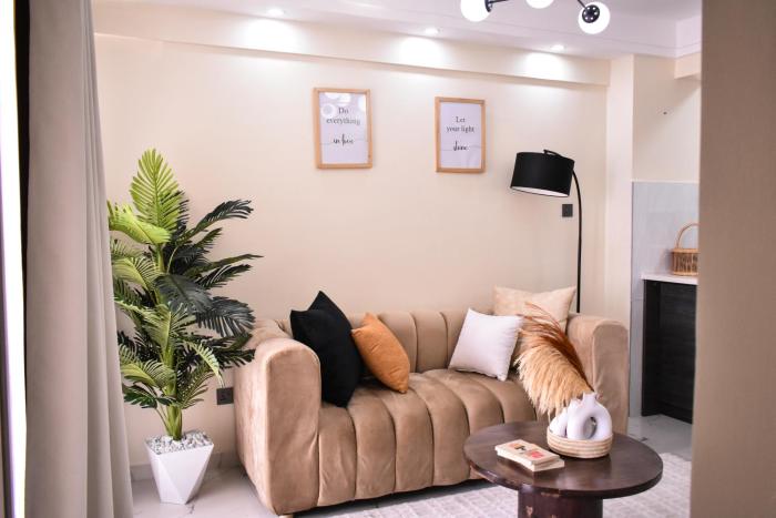 Serene - Bright & Cozy Apartment with Great Views