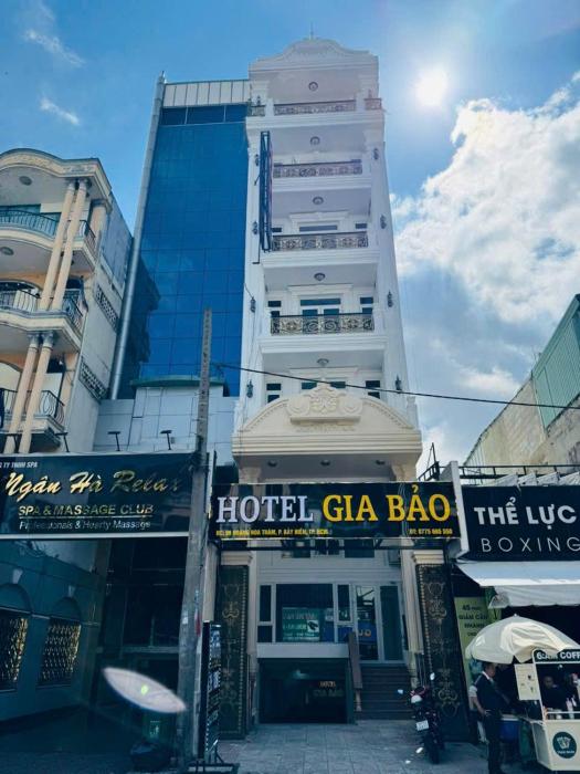 gia bảo hotel