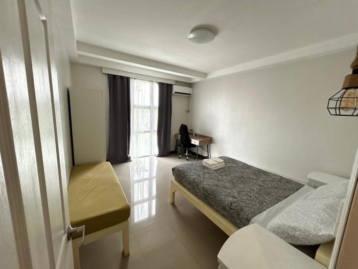 Kuya and Kambals 1 BR 1 Bath Apartment