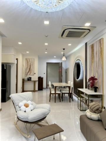 Landmark 81 LUNA Apartment - Condotel Luxury Residence