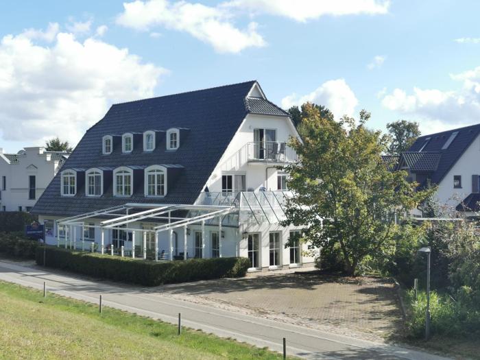 UNSERE 1-RAUM-PERLE MIT GROSSER TERRASSE im Bernsteinhaus Zingst - 6 -