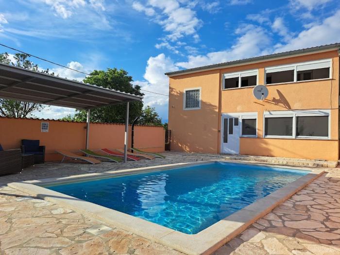 House Stari put with Pool