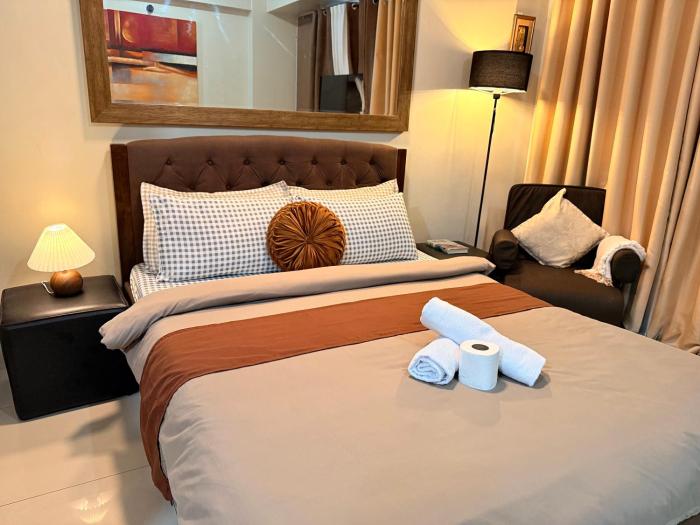 Condo in Pasay Across Airport NAIA Terminal 3 Pool View