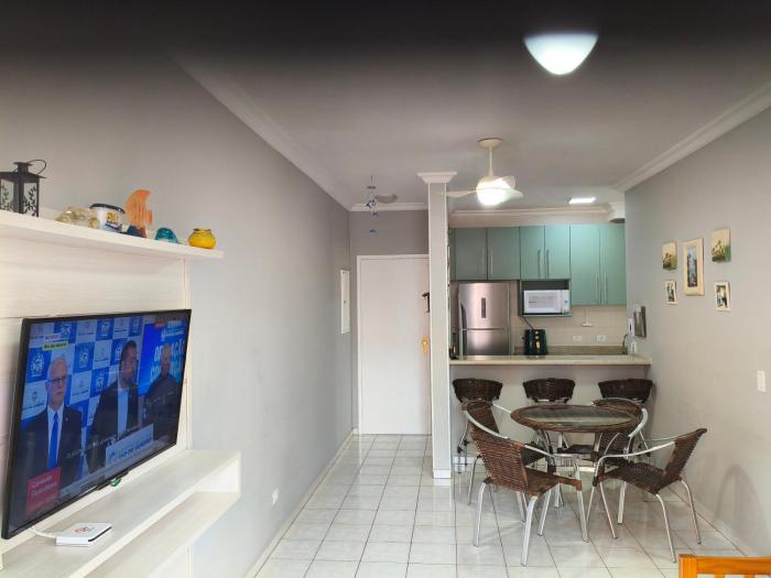 Ubatuba-Praia Grande 2 ar, internet , elevador, piscinas, vista mar, 120 m praia