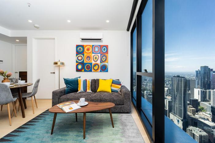 Skyline Retreat in CBD above Level 70 next to Skybus