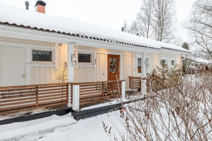 Rovaniemi Riverside Family House near Santa Claus Village - Sauna & Aurora View