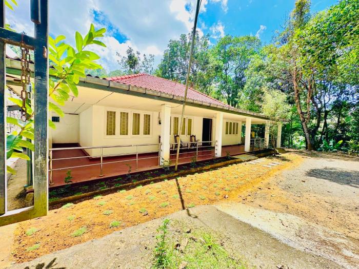 White Cozy Family Bungalow