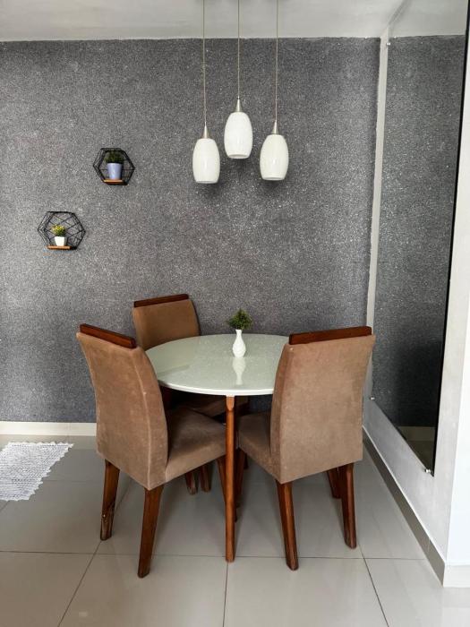 Cozy 2-Bedroom Apartment 2 km from the Airport