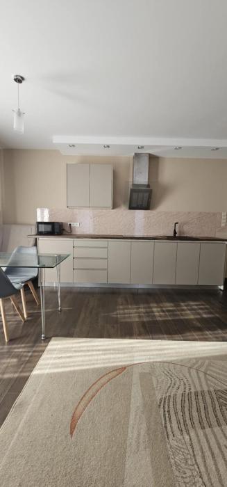 Silent Apt Pychowicka