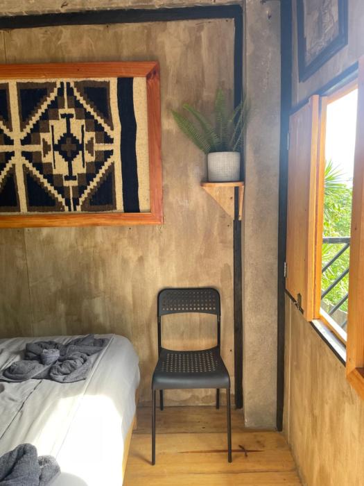 EB5 Escape Tzununa, Lake Atitlan Room #2 - two minute walk to the Lake