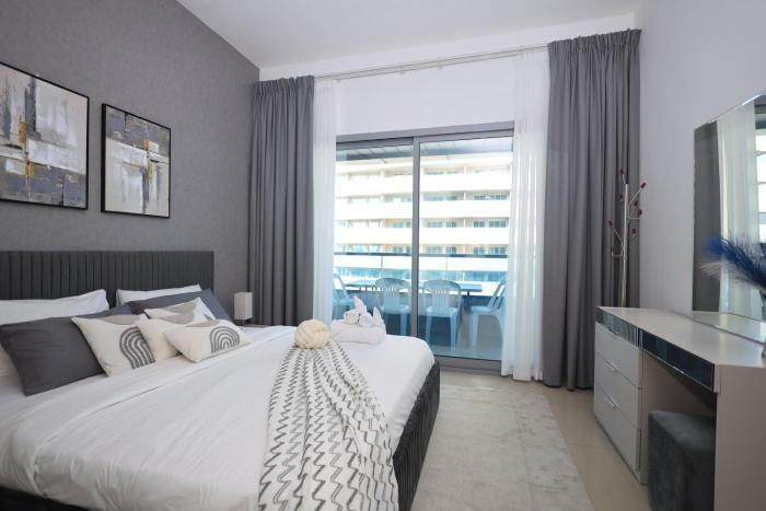 Plush - 1BR In Dubai Marina - 5 Mins walk to JBR Beach, Marina Walk & Metro