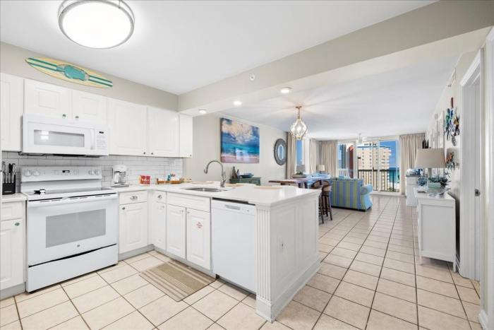 Pelican Beach 1118 by Pelican Beach Management