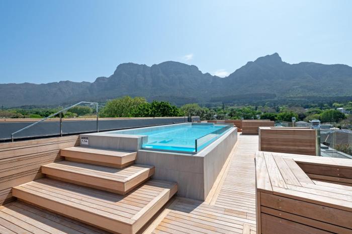 Streamside Luxury Apartment - Newlands Village
