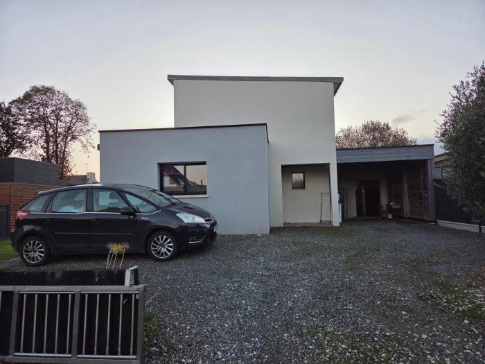 Dany propose colocation, chambre Lannion