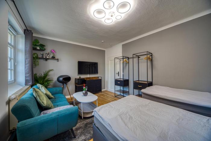 DresdenStay Modern 3 Schlafzimmer Balkon Kamin PS4