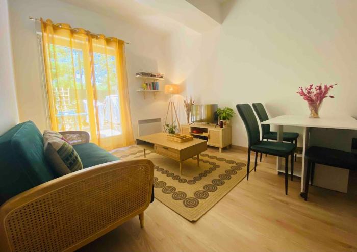 Zen and chill F2 appartment and garden near Paris