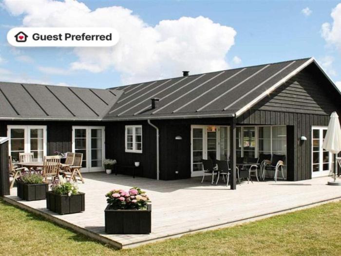 10 person holiday home in Nysted-By Traum