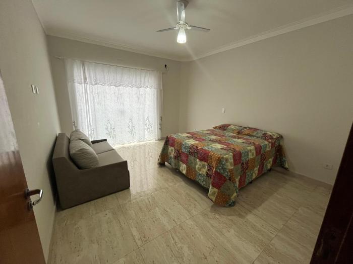 Casa completa perto da Praia Grande e centro