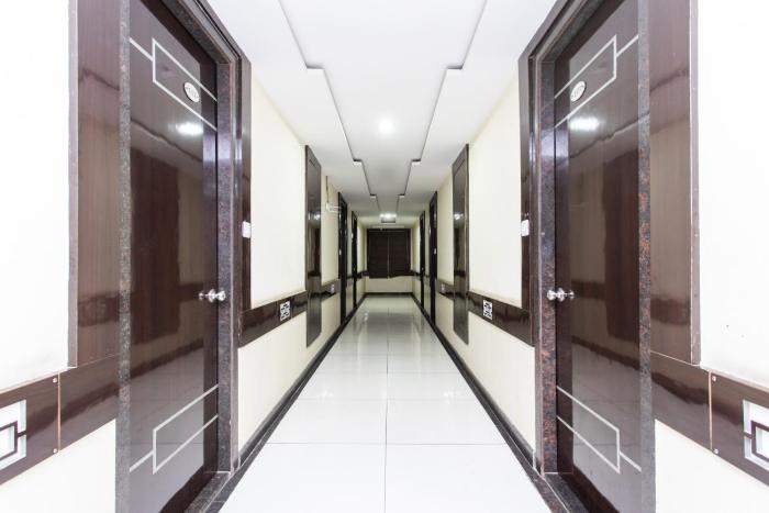 Capital O Swan Paradise