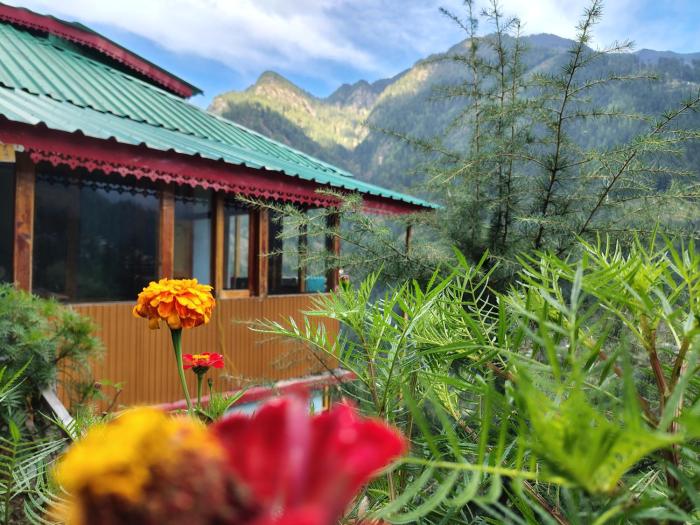 The Jibhi Mountain Retreat