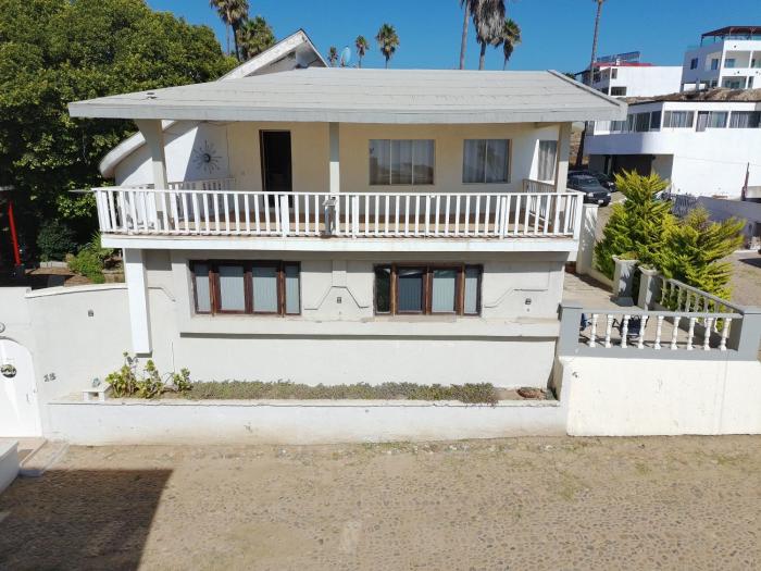 Sunsets & Surf Beach House near Puerto Nuevo