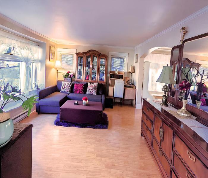 Central Queen Anne Home, Walking Score 96