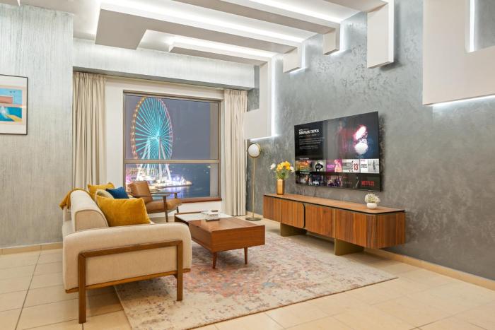 Luxe 3BR and Maid Room with Panoramic Dubai Eye View - JBR Beach