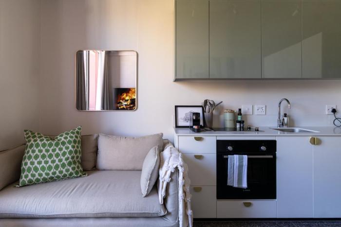 Serene Studio With Mountain Views