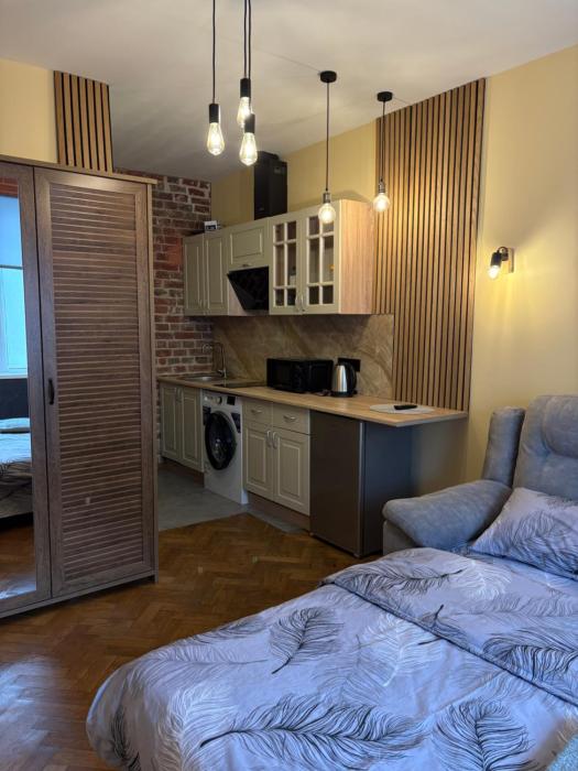 Лофт квартира на Київській