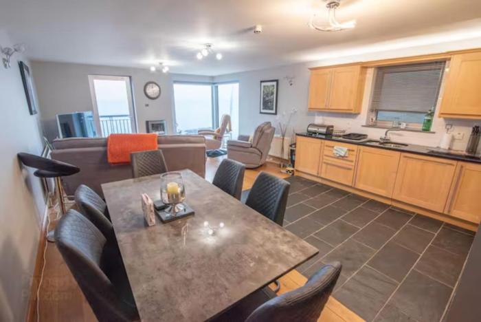 Portstewart promenade apartment with sea views