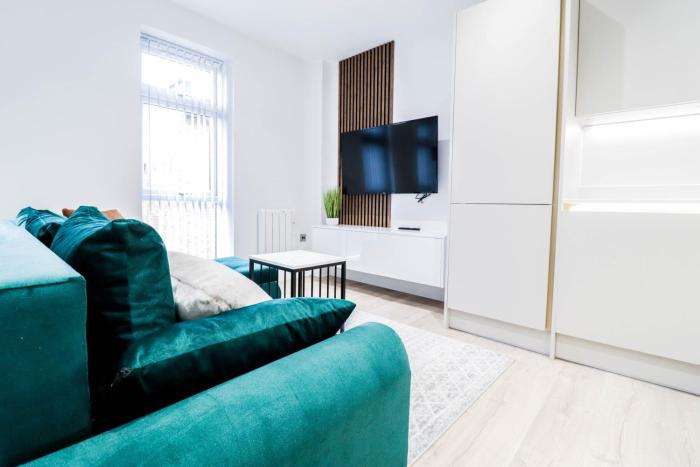 The Desborough Residence - Bright 1BR with Sofa Bed, Modern Lounge & Free Secure Underground Parking