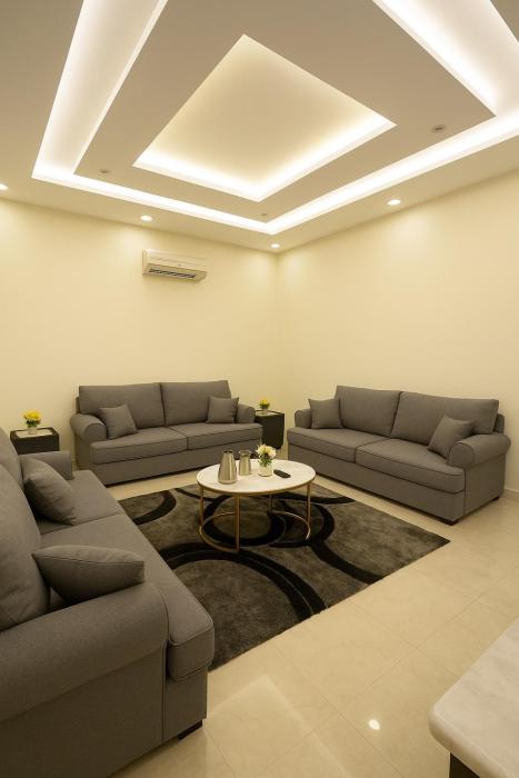 شقة 3 غرف نوم وصالة 3 bedroom and living room apartment