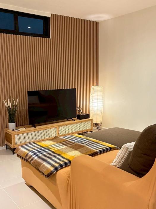 Be Cozy Silom Modern 2BR 1-min to BTS & MRT