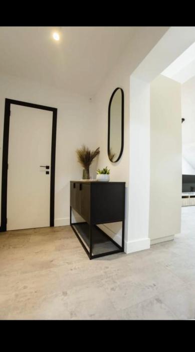 Elegant Central Apartment - Next from Grand Place, Netflix & Comfort