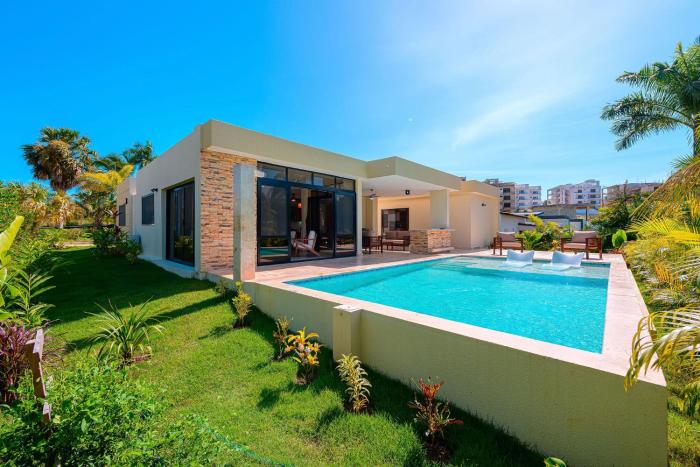 Luxury Cabarete Villa with Pool, AC, Starlink Internet & 24-Hour Security